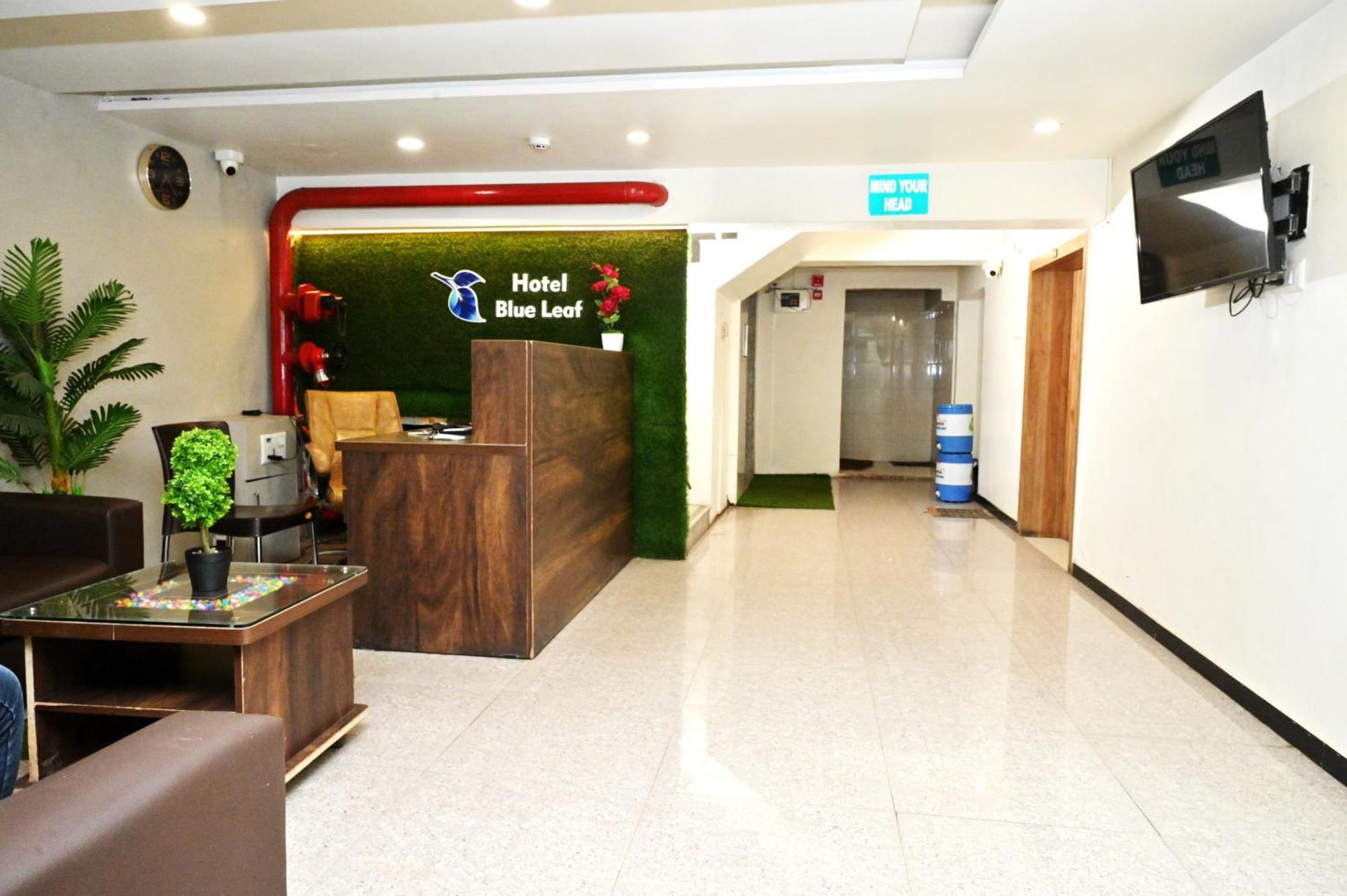 Hotel Blue Leaf Rajkot Buitenkant foto